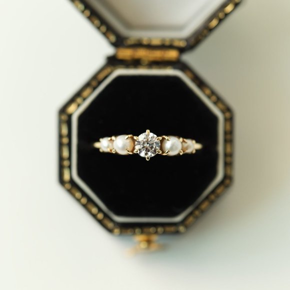 Seraphic ring gold ring, engagement ring wedding band pearl ring - Picture 5 of 6